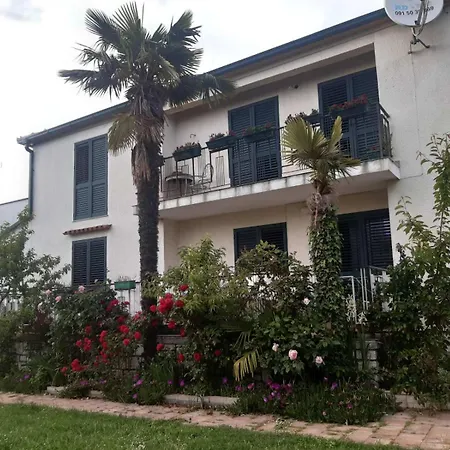 Apartment Palm House Rovinj